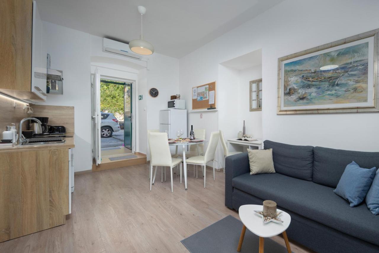 Naval Apartment Rijeka Luaran gambar